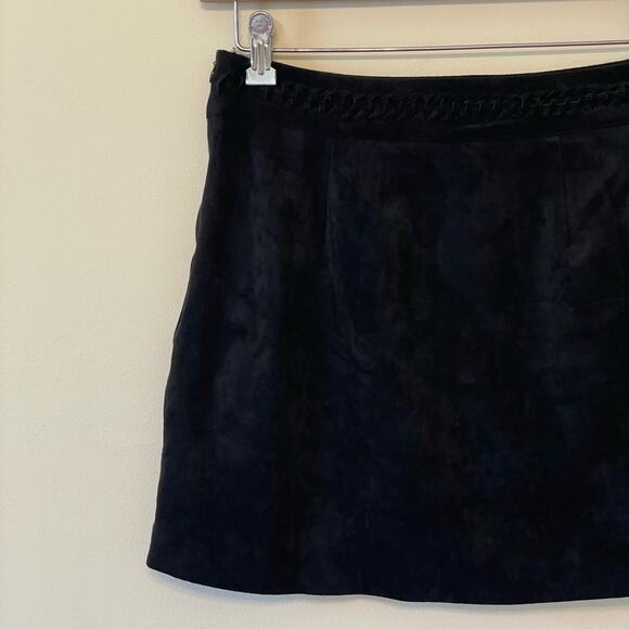 NWT Forever 21 Winter Collection M black mini skirt western suede feel pockets - Picture 7 of 8